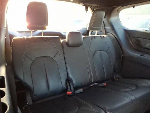 used 2021 Chrysler Pacifica Hybrid car, priced at $23,899