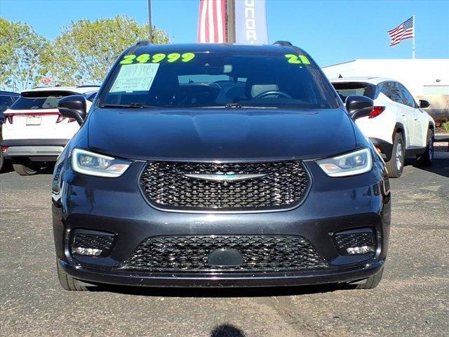 used 2021 Chrysler Pacifica Hybrid car, priced at $23,899