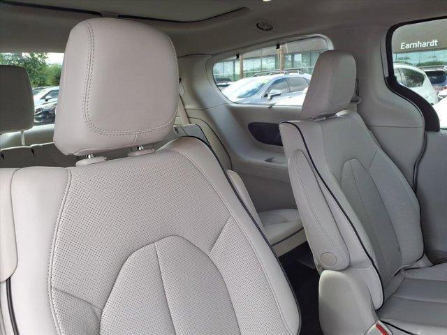 used 2021 Chrysler Pacifica Hybrid car, priced at $26,199