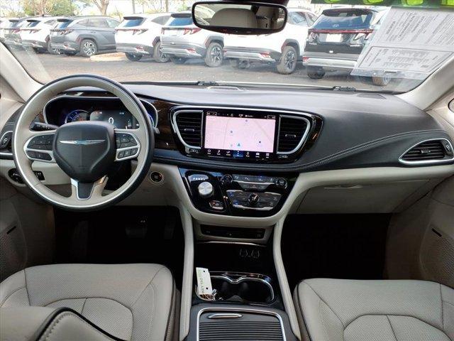 used 2021 Chrysler Pacifica Hybrid car, priced at $26,199
