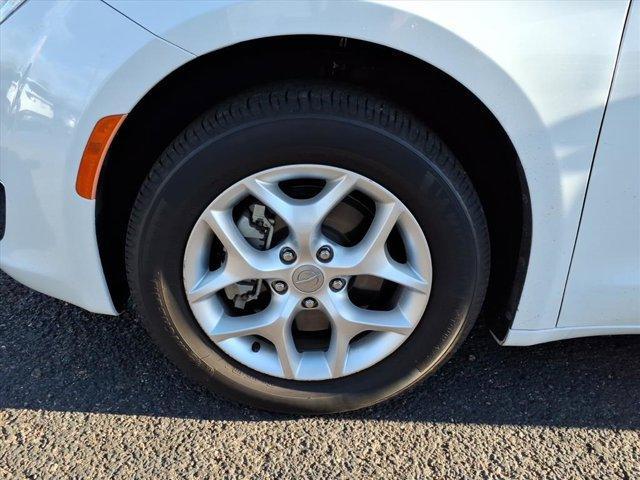 used 2020 Chrysler Pacifica car, priced at $15,499