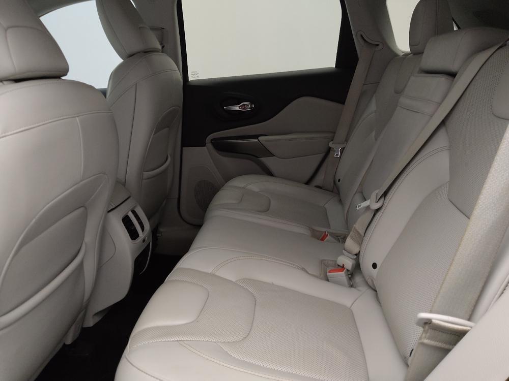 used 2019 Jeep Cherokee car, priced at $17,395