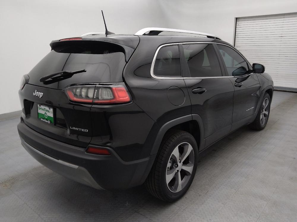 used 2019 Jeep Cherokee car, priced at $17,395