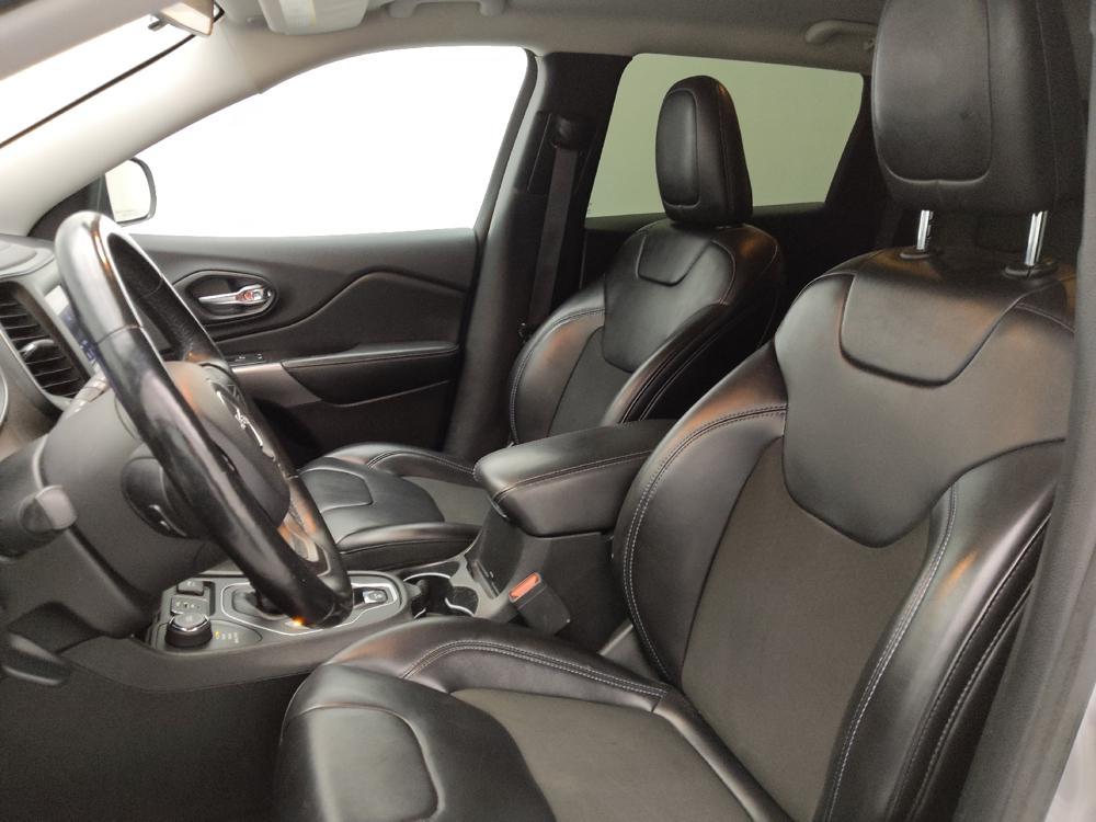 used 2019 Jeep Cherokee car, priced at $17,395