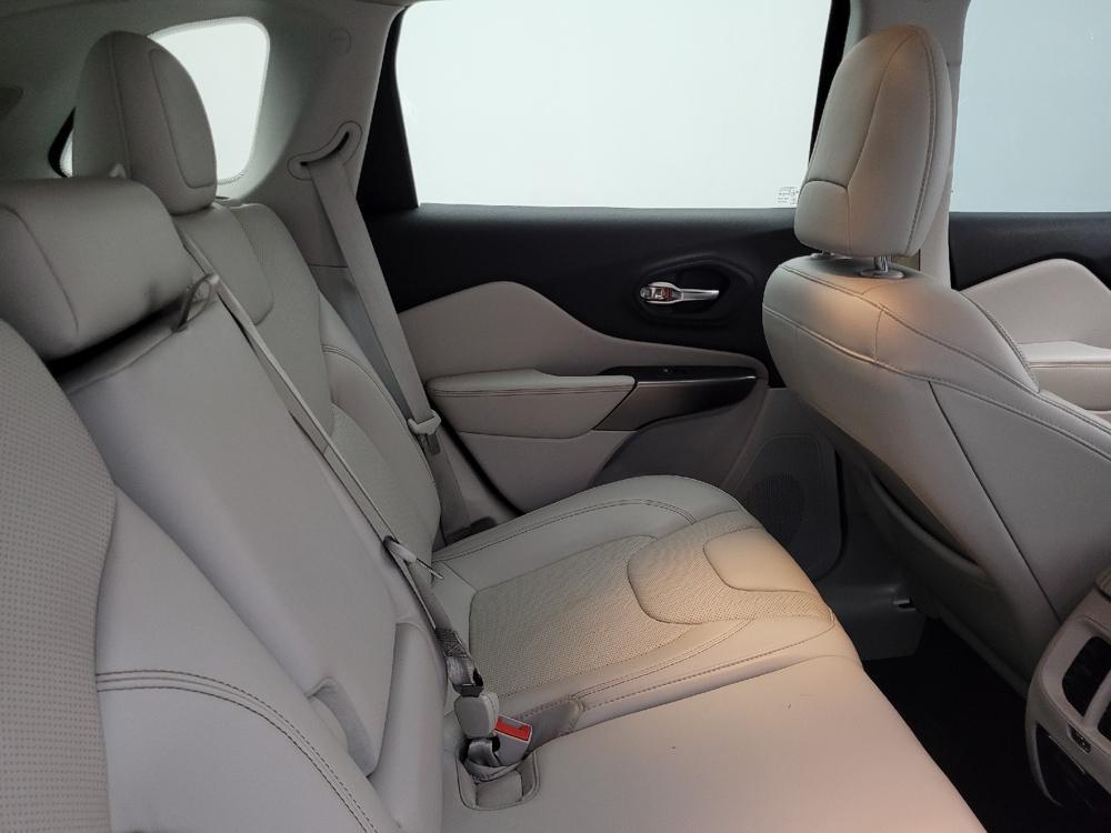 used 2019 Jeep Cherokee car, priced at $18,895