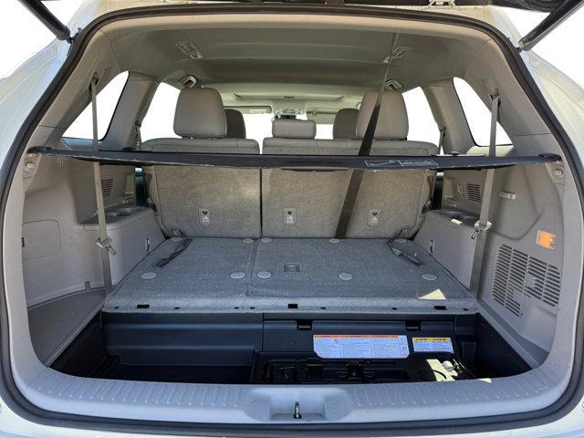 used 2017 Toyota Highlander Hybrid car, priced at $22,498