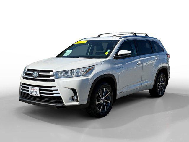 used 2017 Toyota Highlander Hybrid car, priced at $22,498