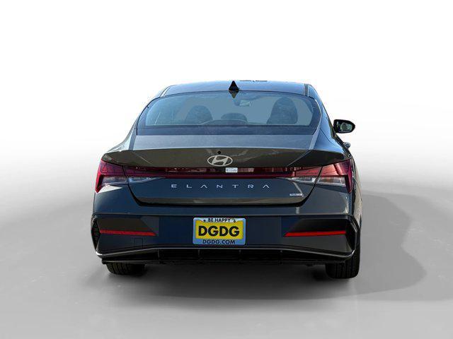 new 2025 Hyundai Elantra car, priced at $31,085