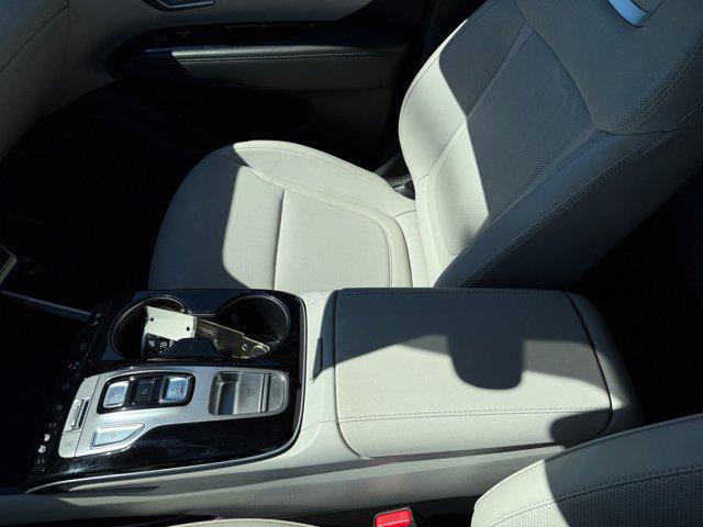 used 2024 Hyundai TUCSON Hybrid car, priced at $27,798
