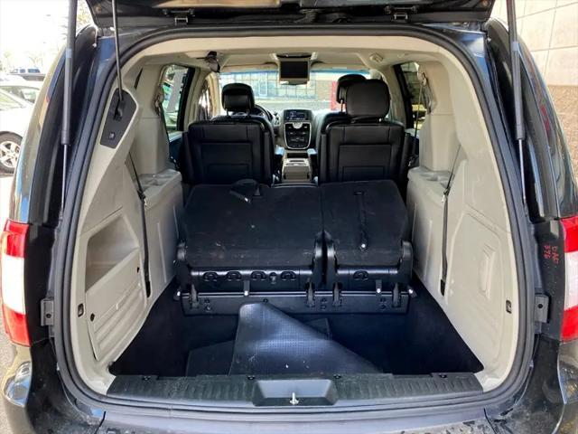 used 2014 Chrysler Town & Country car, priced at $8,995