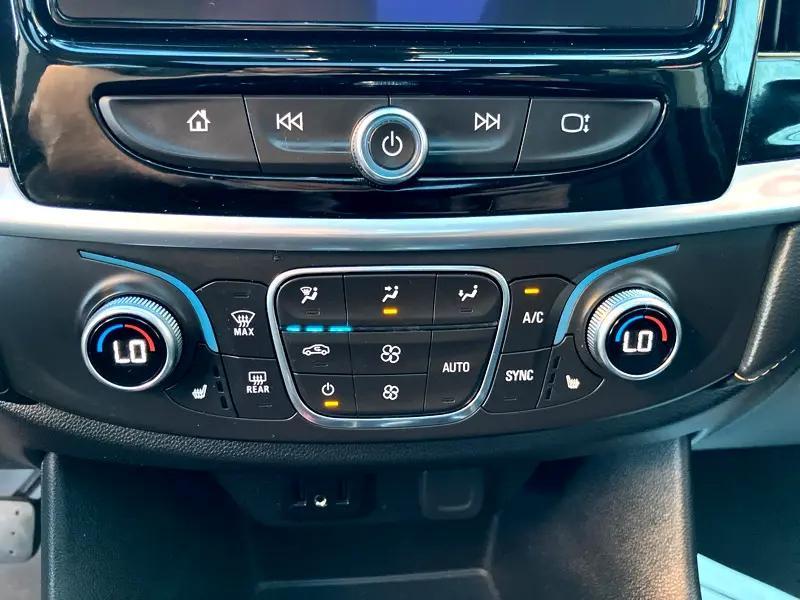 used 2018 Chevrolet Traverse car, priced at $17,488