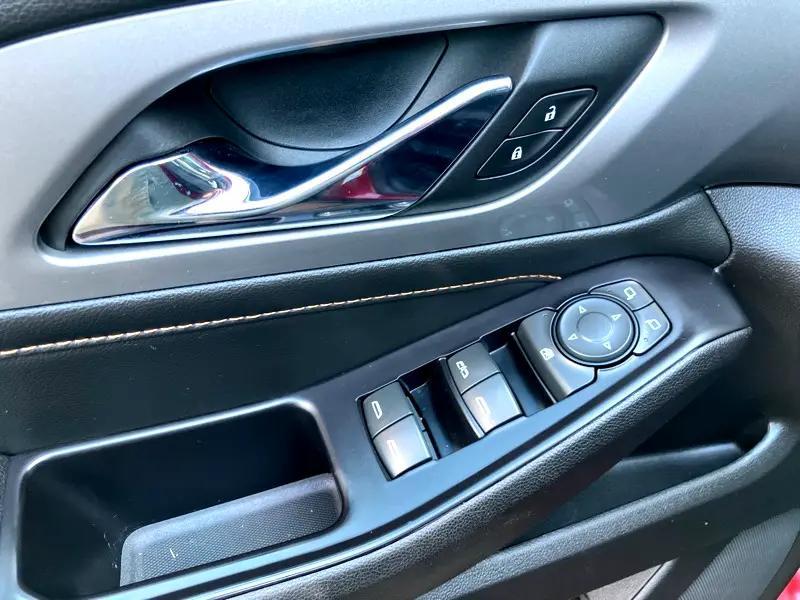 used 2018 Chevrolet Traverse car, priced at $17,488