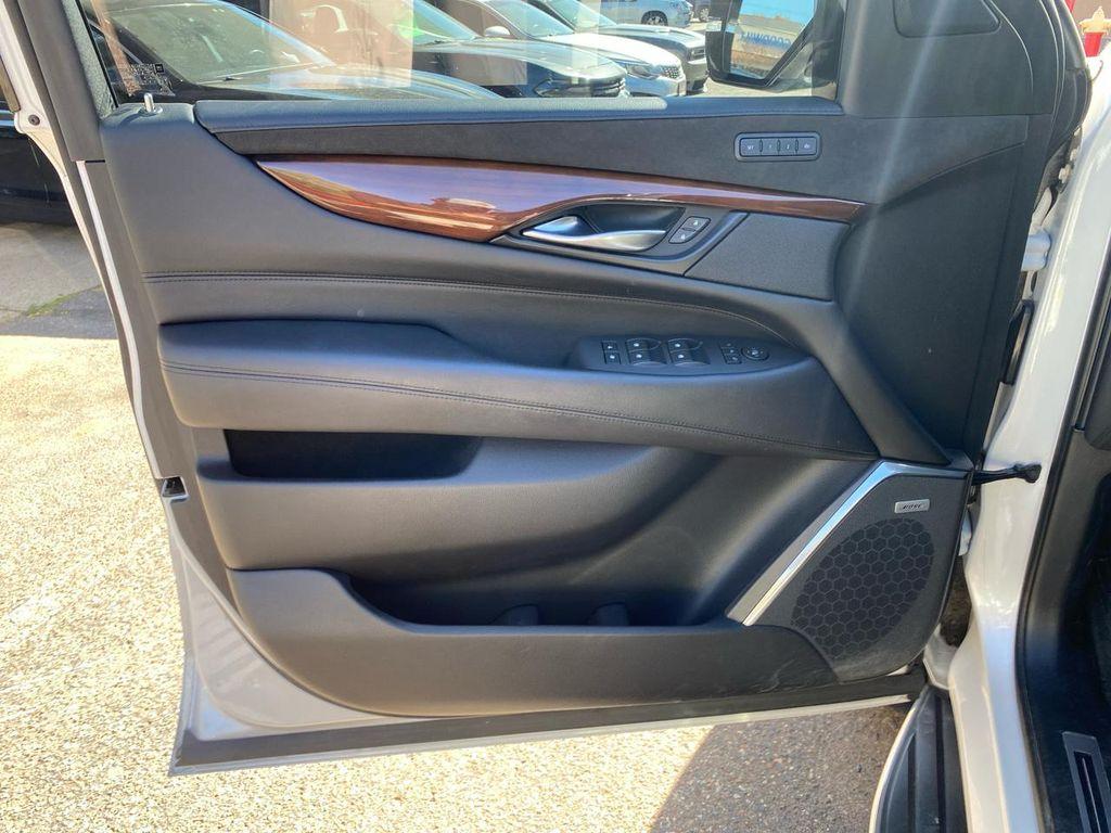 used 2019 Cadillac Escalade ESV car, priced at $28,995
