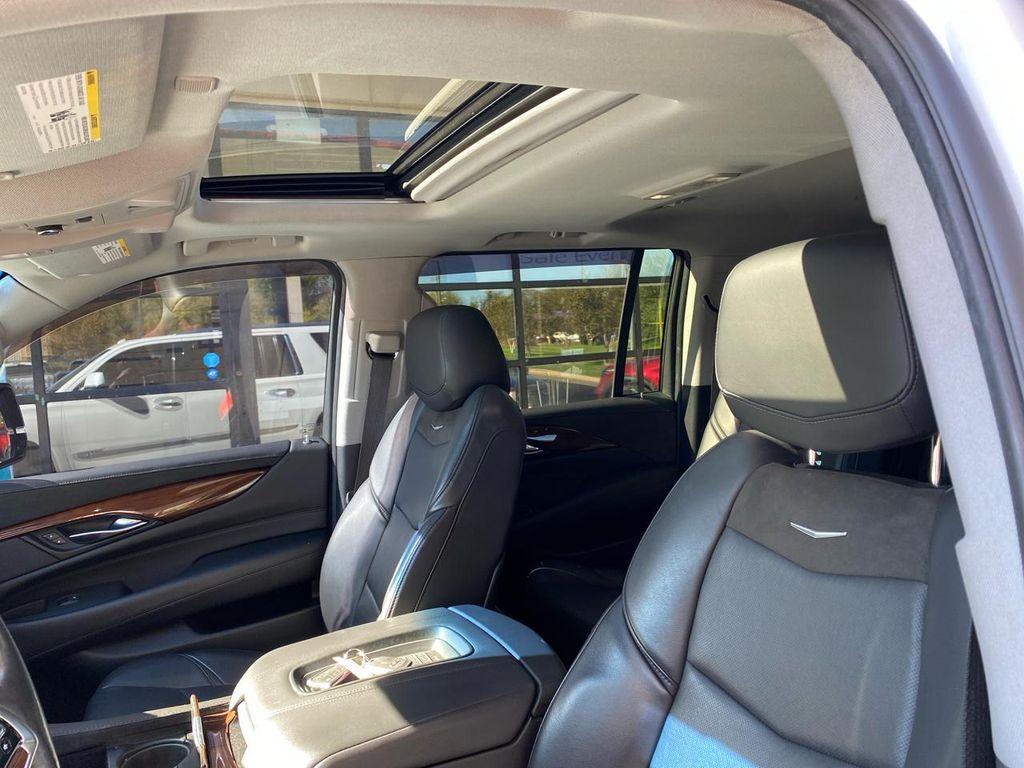 used 2019 Cadillac Escalade ESV car, priced at $28,995