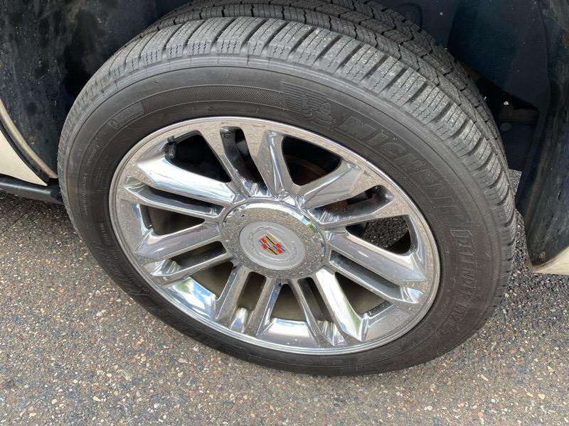 used 2013 Cadillac Escalade car, priced at $13,995