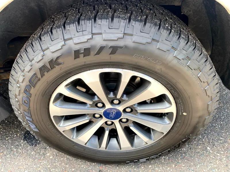 used 2015 Ford Expedition car, priced at $11,995