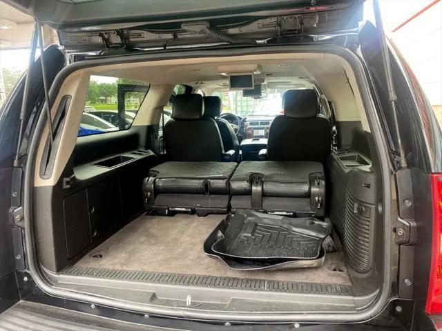 used 2014 Chevrolet Suburban car, priced at $12,995