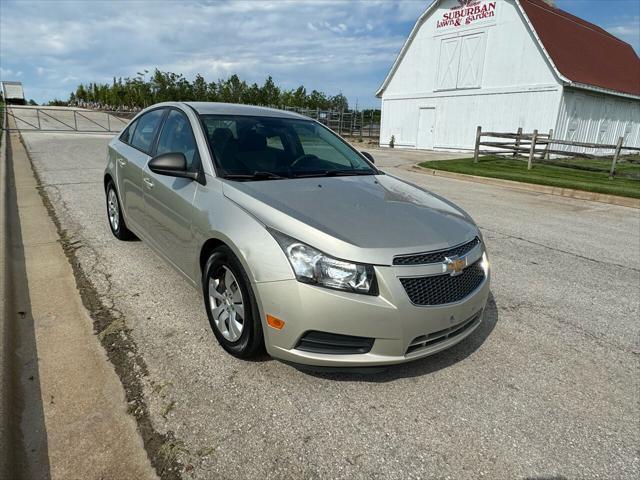 used 2013 Chevrolet Cruze car, priced at $5,450