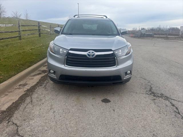 used 2014 Toyota Highlander Hybrid car, priced at $16,950