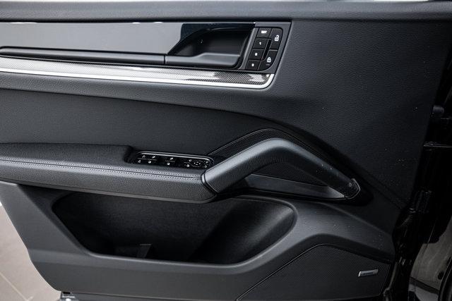new 2025 Porsche Cayenne car, priced at $119,075