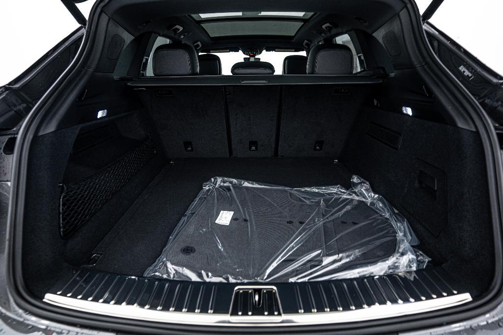 used 2025 Porsche Cayenne car, priced at $92,000