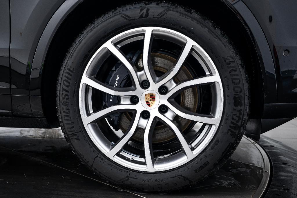 new 2026 Porsche Cayenne car, priced at $111,190