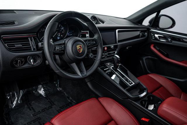 used 2024 Porsche Macan car