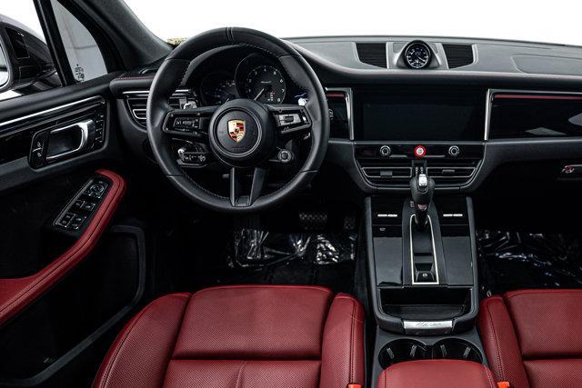 used 2024 Porsche Macan car
