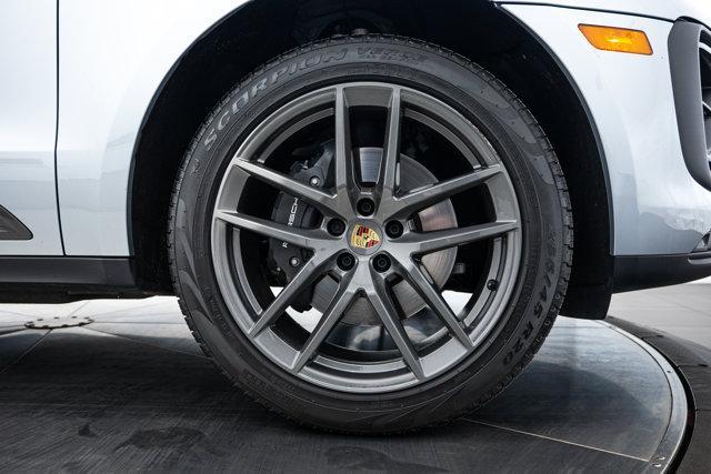 used 2024 Porsche Macan car