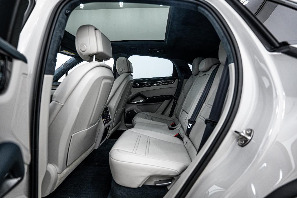 used 2021 Porsche Cayenne E-Hybrid Coupe car, priced at $125,000