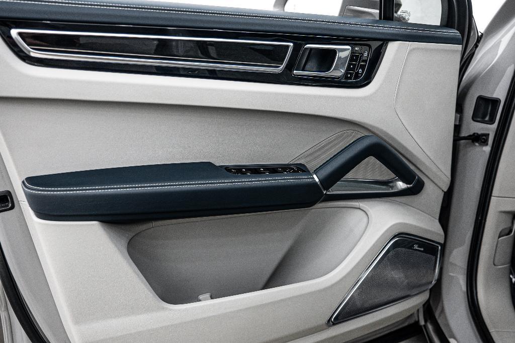 used 2021 Porsche Cayenne E-Hybrid Coupe car, priced at $125,000