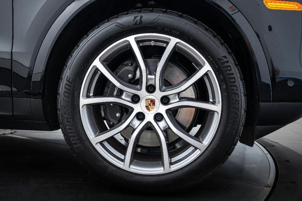 used 2025 Porsche Cayenne car, priced at $95,000