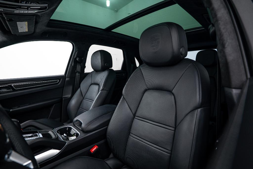 used 2021 Porsche Cayenne car, priced at $86,991