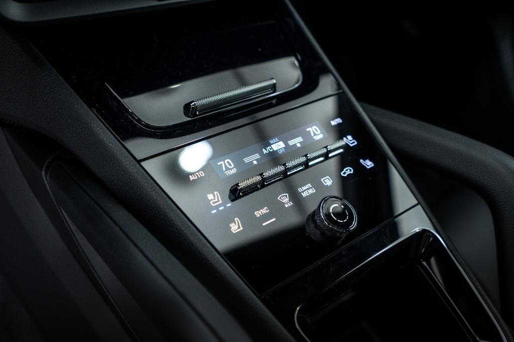 used 2025 Porsche Cayenne car, priced at $93,991