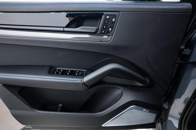 new 2025 Porsche Cayenne car, priced at $176,985