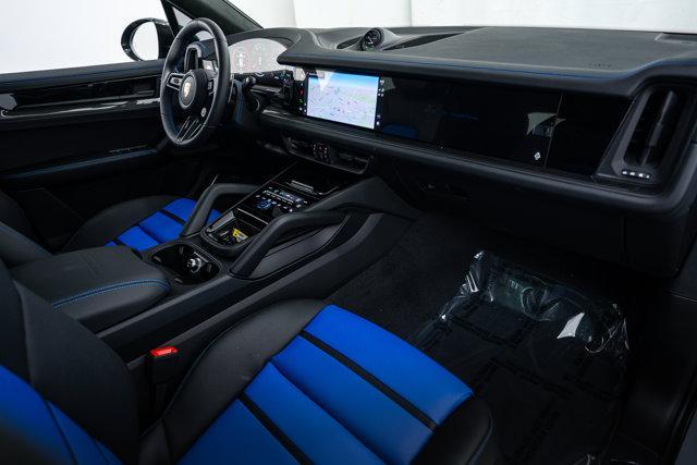 new 2025 Porsche Cayenne car, priced at $176,985