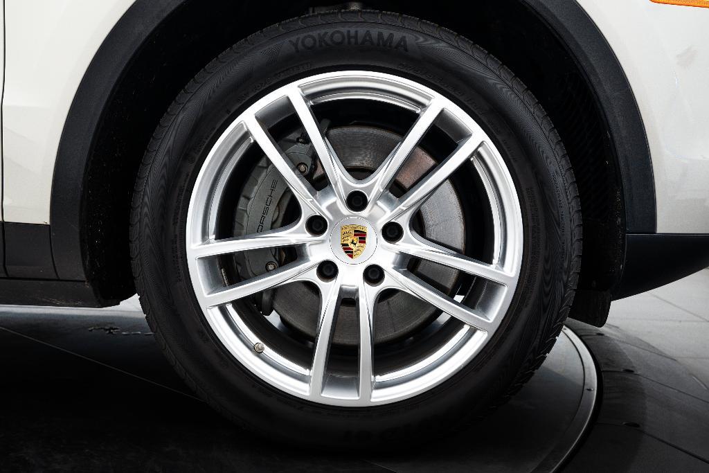 used 2022 Porsche Cayenne car, priced at $78,995