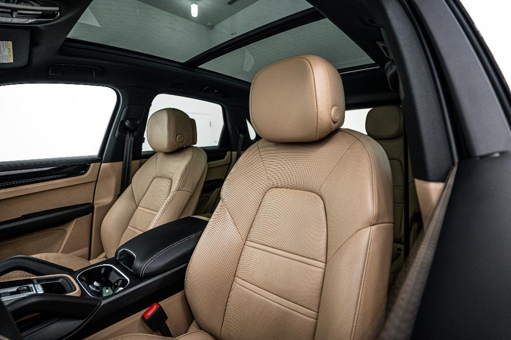 used 2022 Porsche Cayenne car, priced at $78,995