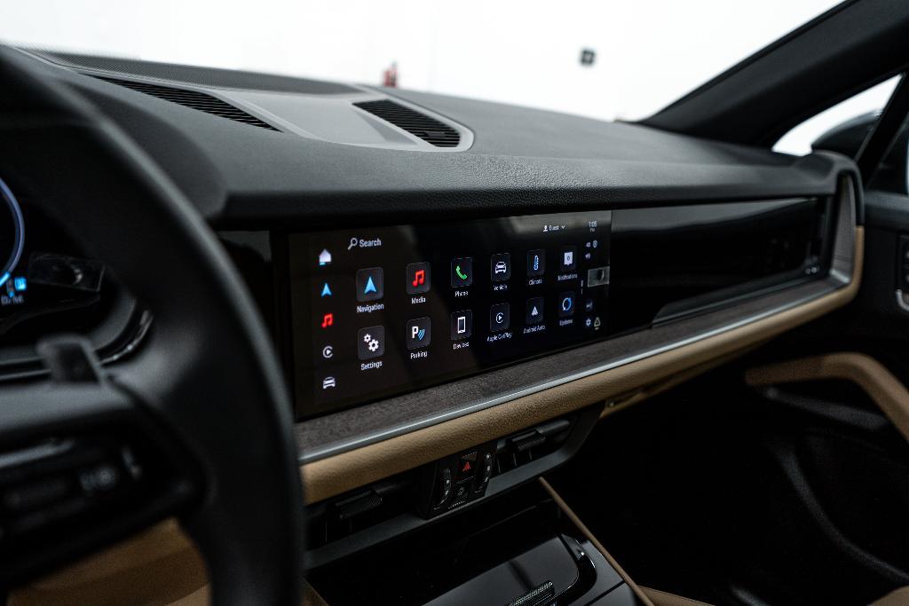 used 2025 Porsche Cayenne car, priced at $90,991