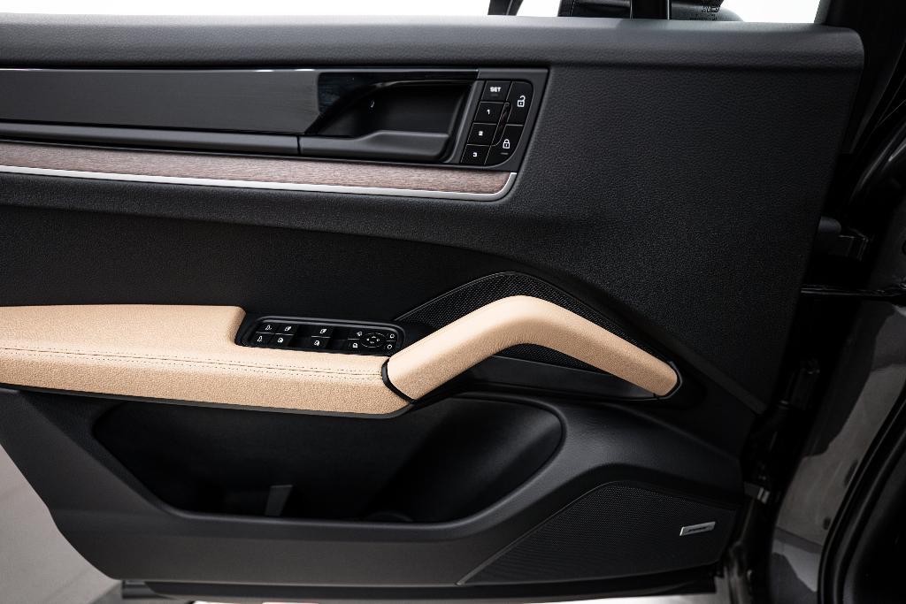 used 2025 Porsche Cayenne car, priced at $90,991