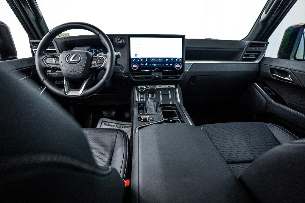 used 2024 Lexus GX 550 car