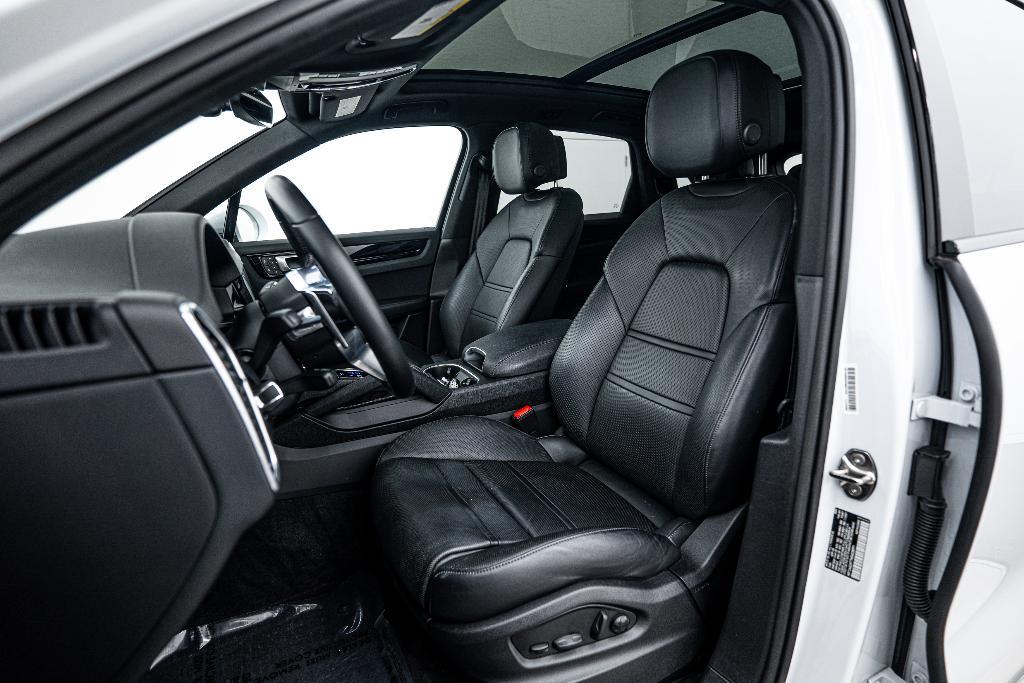 used 2022 Porsche Cayenne car, priced at $61,991