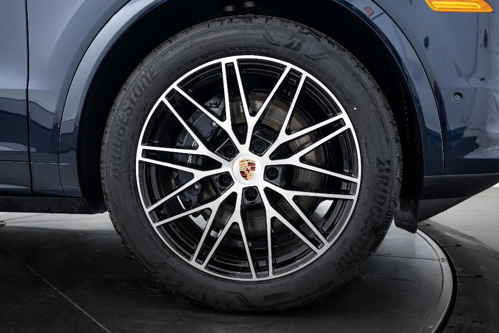 new 2026 Porsche Cayenne car, priced at $112,120