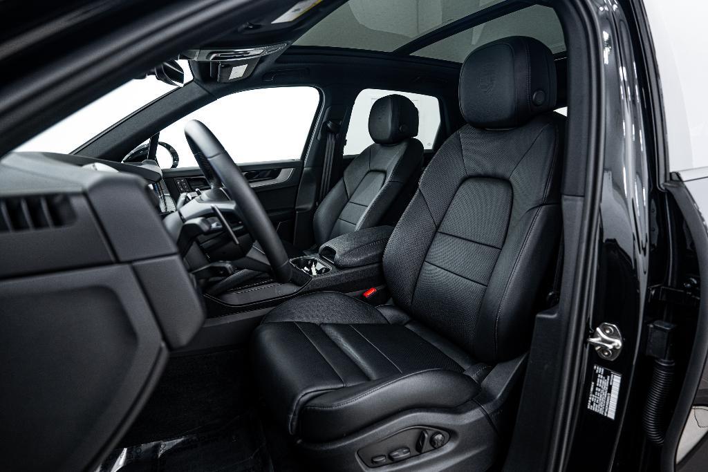 used 2025 Porsche Cayenne car, priced at $92,000