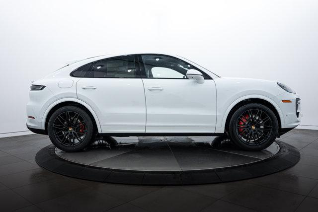 new 2025 Porsche Cayenne car, priced at $134,425