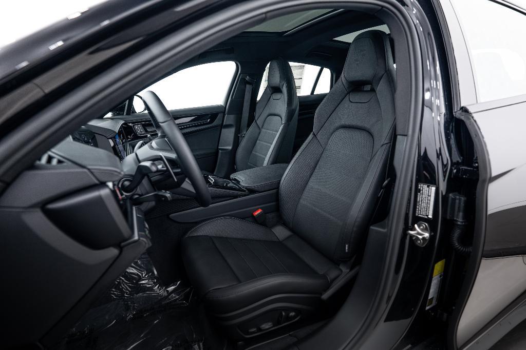 new 2026 Porsche Panamera car, priced at $135,550