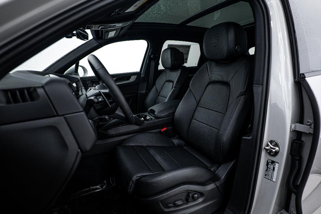 used 2025 Porsche Cayenne car, priced at $97,000