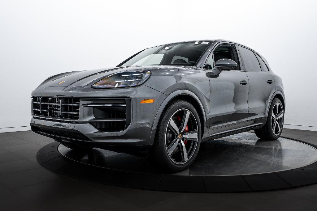new 2025 Porsche Cayenne car, priced at $136,085