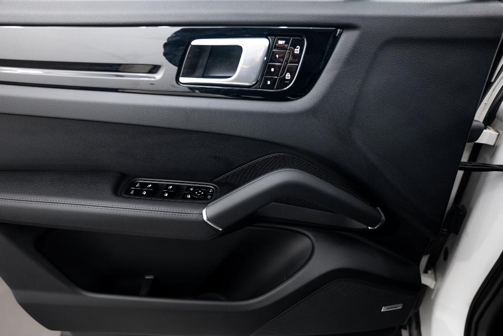 used 2020 Porsche Cayenne car, priced at $47,991