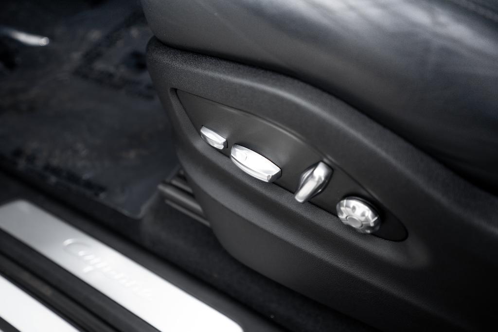 used 2020 Porsche Cayenne car, priced at $47,991